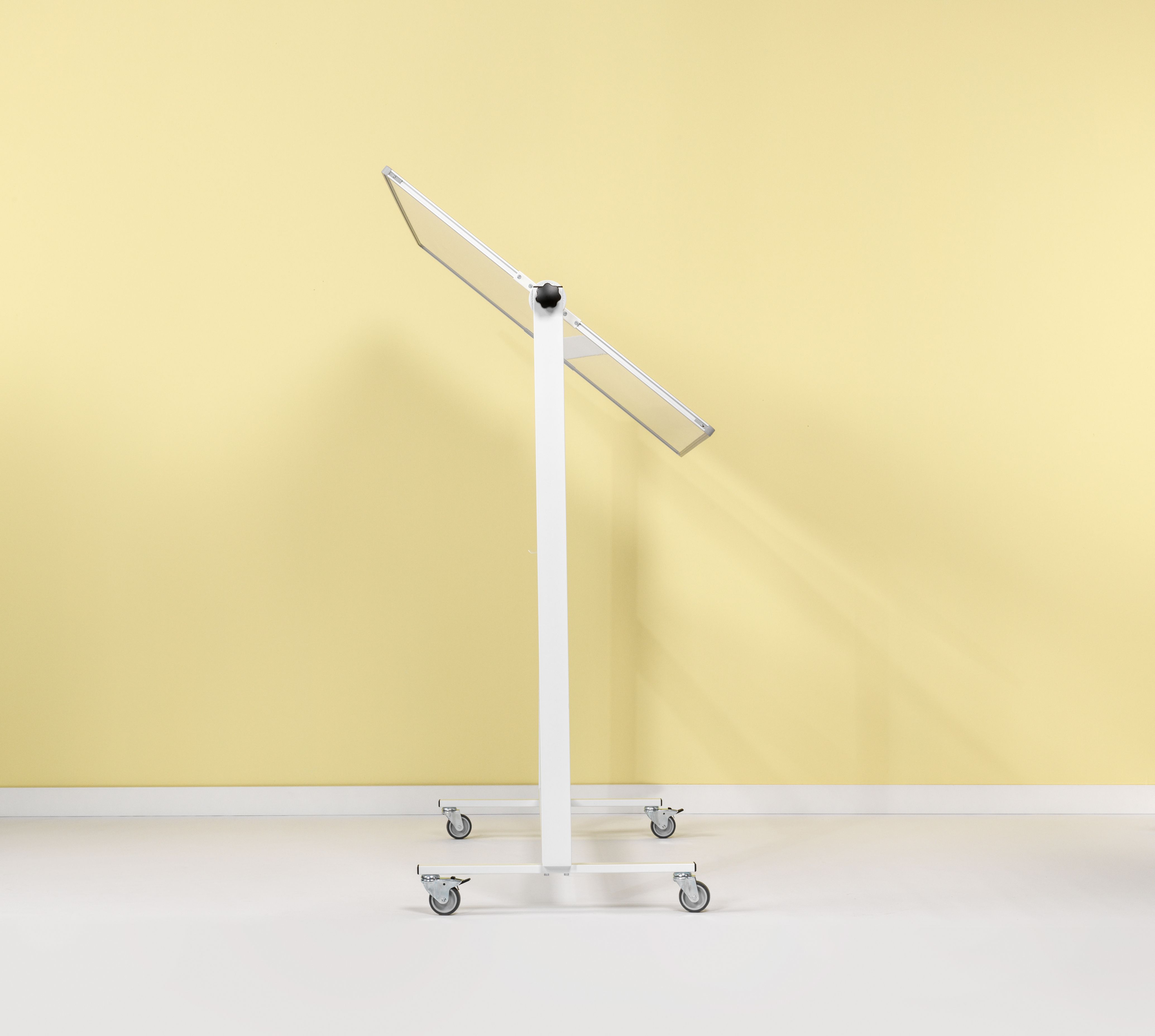 Kantelbord whiteboard, dubbelzijdig wit emaille - 90x120 cm
