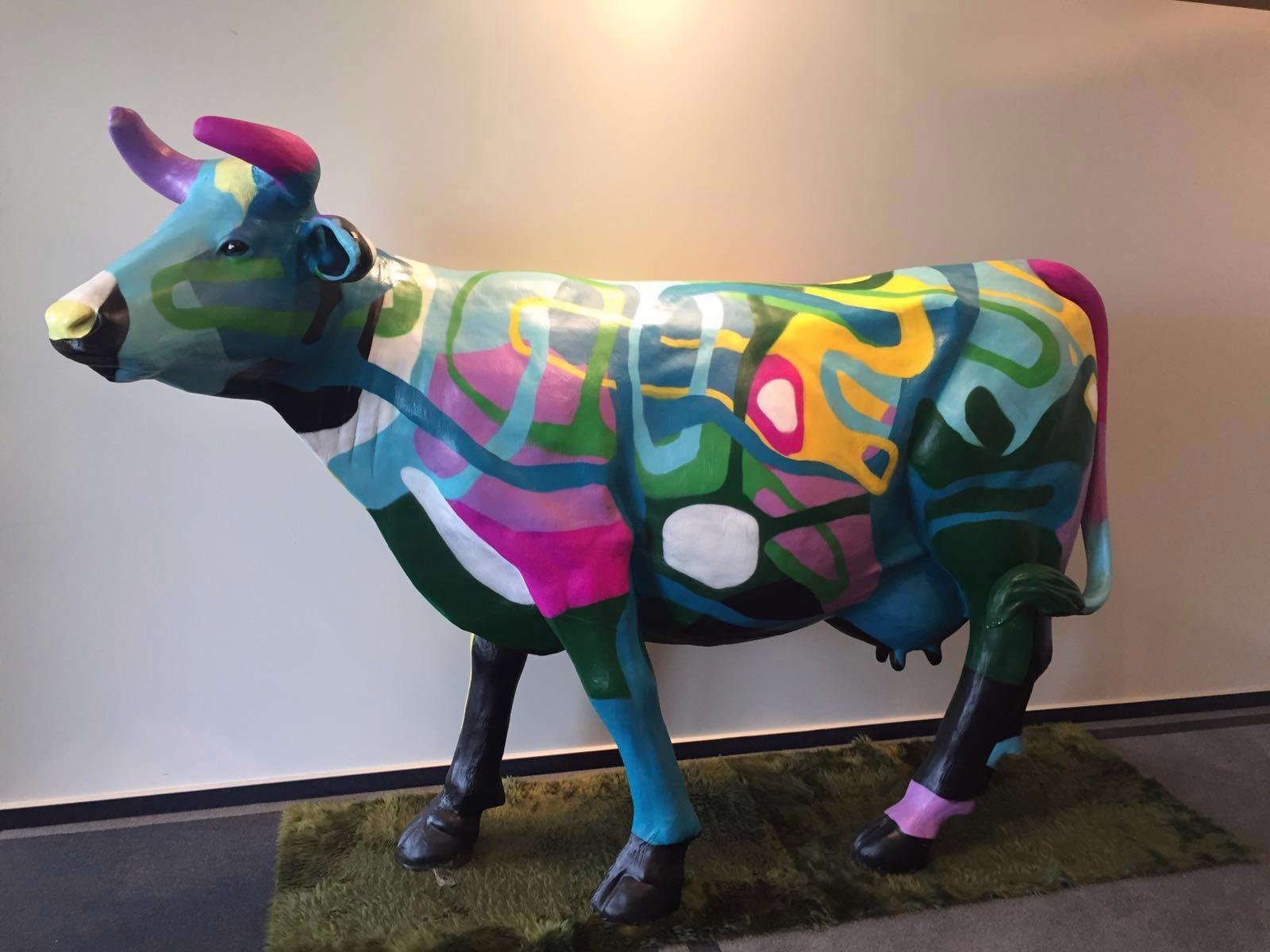 Kunst(koe) op kantoor