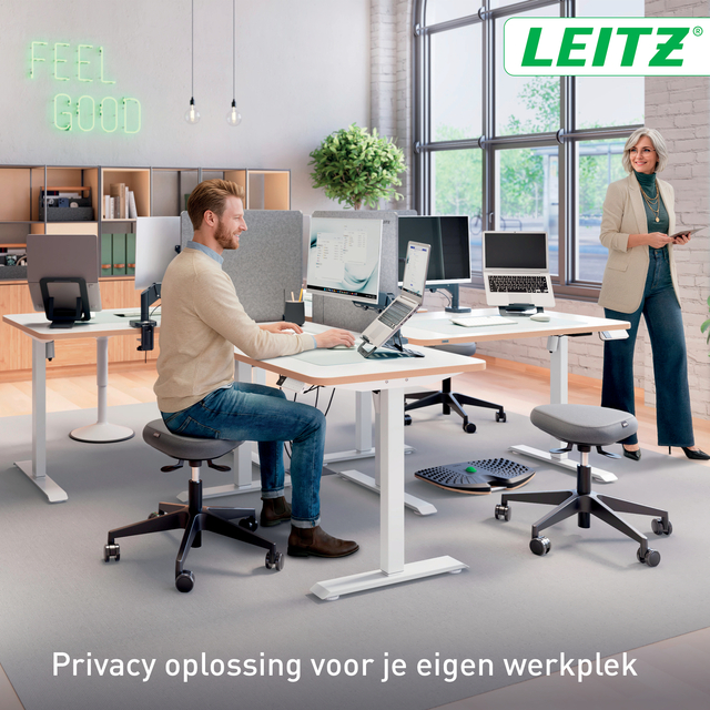 kantoor, werkplekinrichting, bureau, computer, kabelsvrij ontwerp