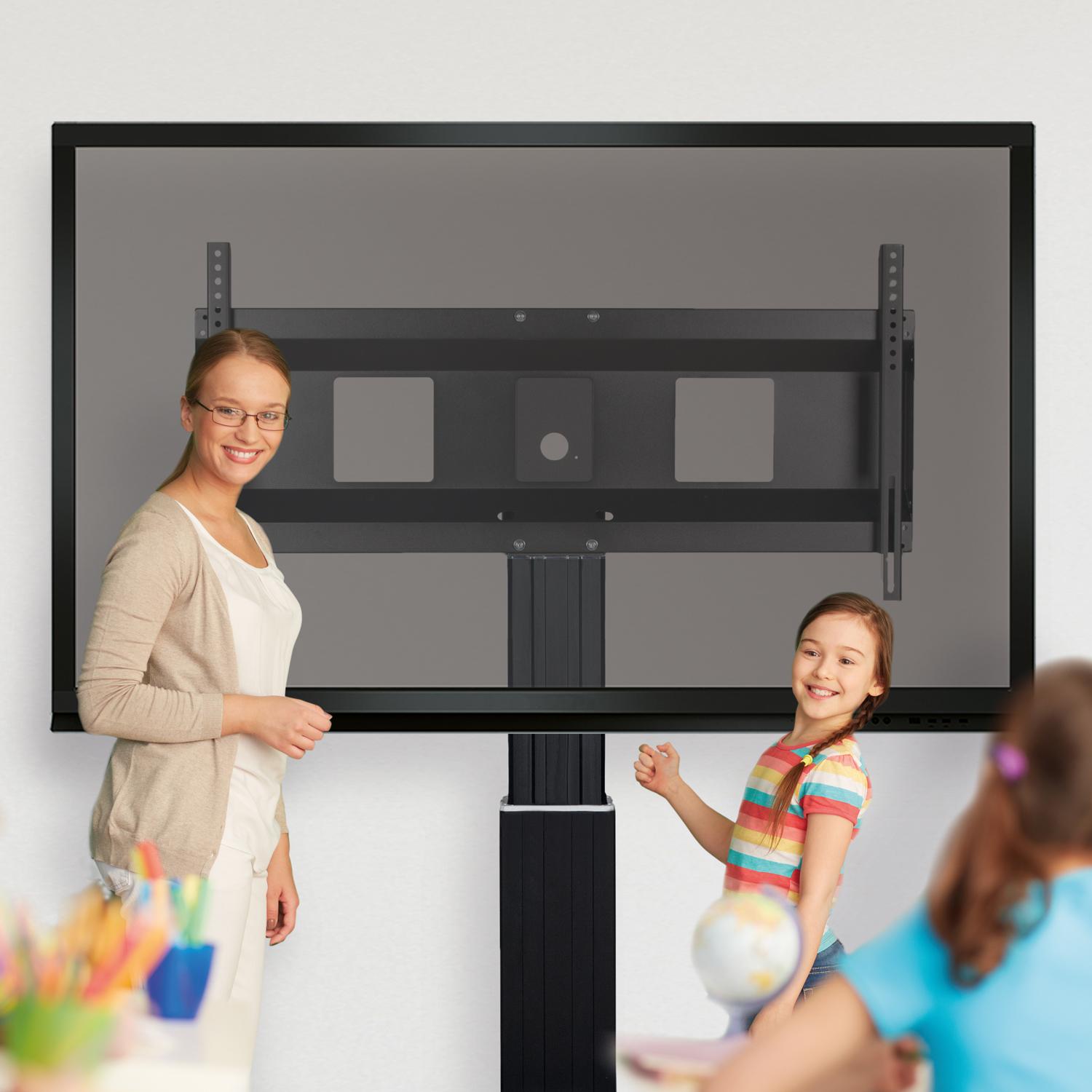Elektrisch in hoogte verstelbare XL monitor muurbeugel, 50 cm slag