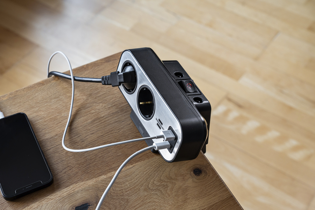 Stekkerdoos Brennenstuhl bureau Estilo 10 voudig inclusief 1 USB C, 1 USB A, 2 meter zilver/zwart