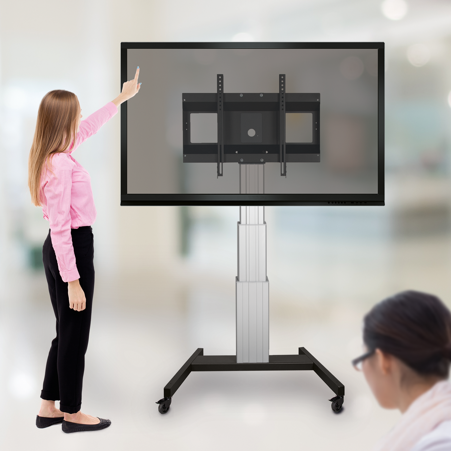 Elektrisch in hoogte verstelbare tv-trolley, verrijdbaar monitorstatief, 70 cm slag Elektrisch in hoogte verstelbare tv-trolley, verrijdbaar monitorstatief, 70 cm slag