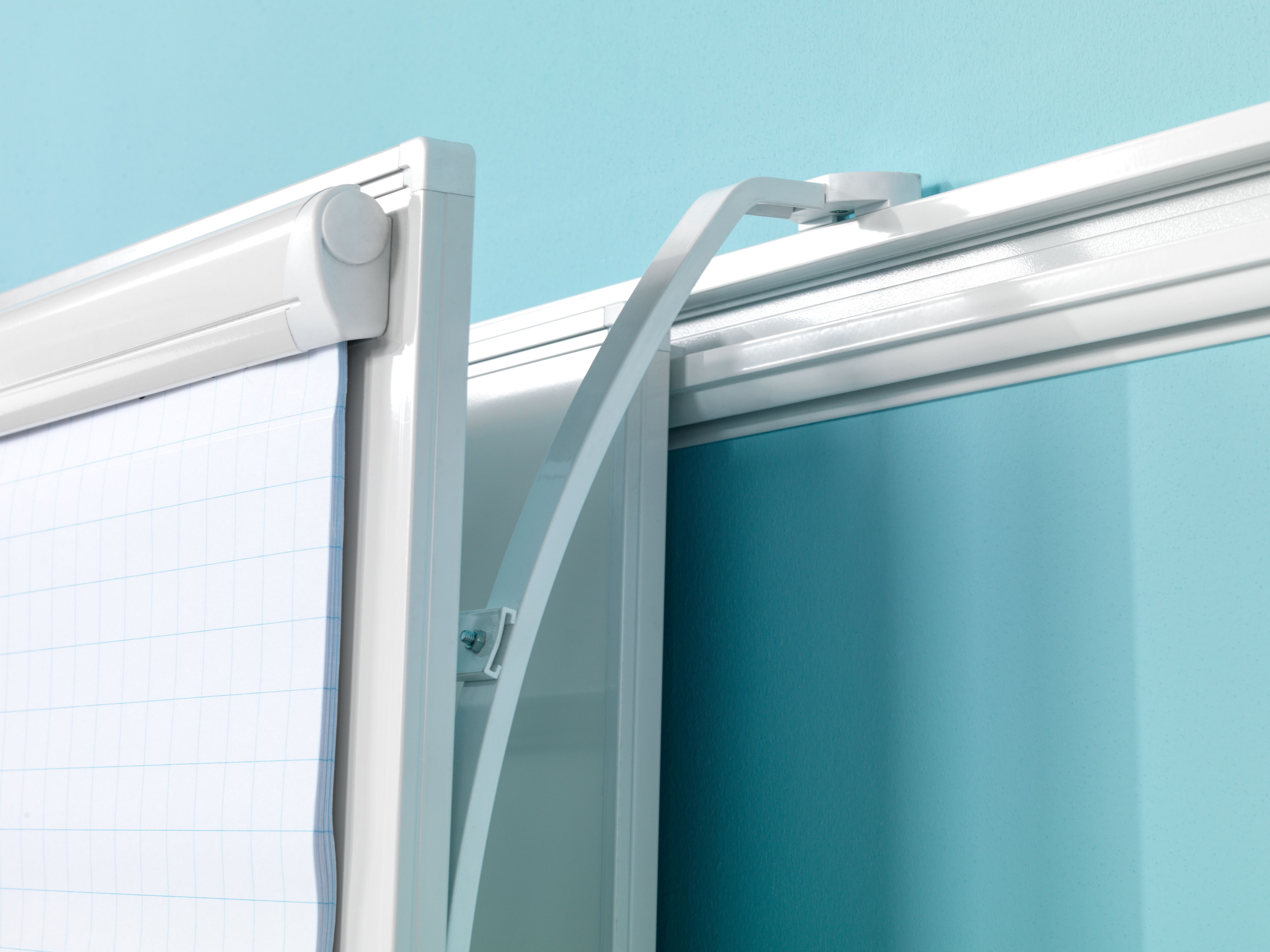 PartnerLine Rail wit, compl, incl. afdekstrip - 240 cm PartnerLine Rail wit, compl, incl. afdekstrip - 240 cm