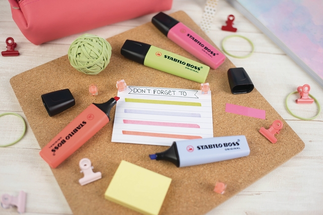 highlighter, marker, whiteboard, office supplies, pastel colors