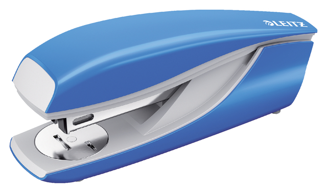 Nietmachine Leitz NeXXT metaal 30 vel licht blauw Nietmachine Leitz NeXXT metaal 30 vel licht blauw