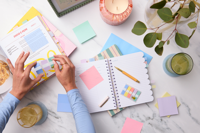 notitieboek, notitieboekje, agendaboek, kantoorspullen, sticky notes
