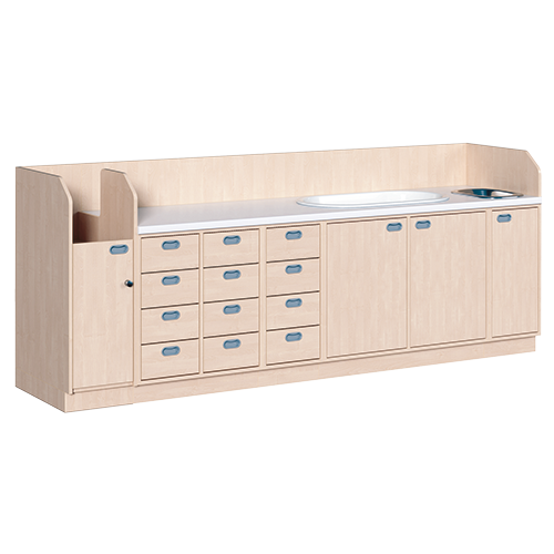 Commode, vier rijen plus ligbad en wastafel
