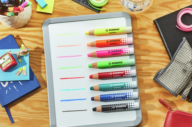 markers, highlighter, colored markers, dry-erase, drawing supplies